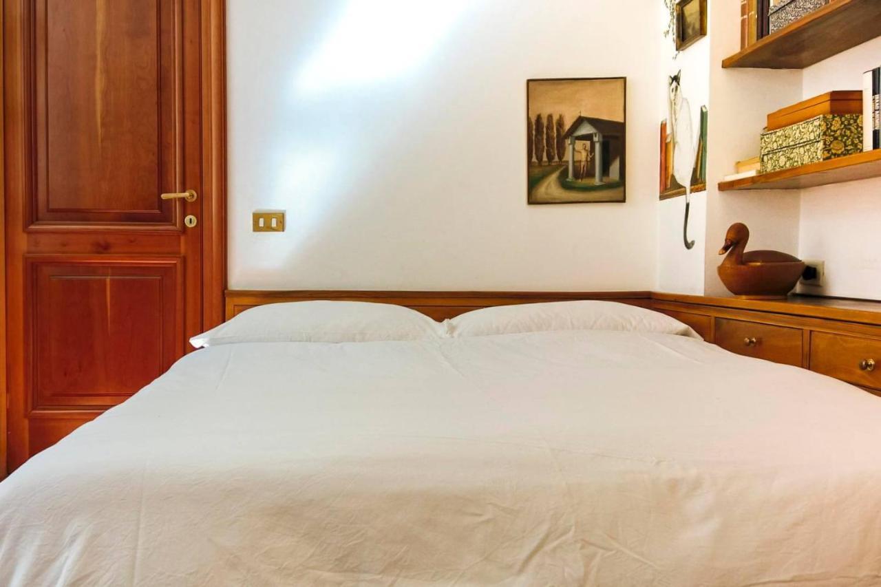 Casa Colosseo Apartment *